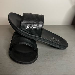 Rider rubber slides
